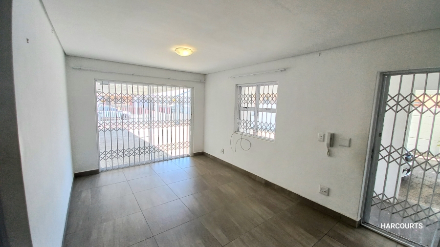 To Let 2 Bedroom Property for Rent in Rylands Western Cape